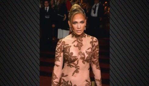 Η απάντηση για το σκηνικό με την Τζένιφερ Λόπεζ στο κόκκινο χαλί των Χρυσών Σφαιρών