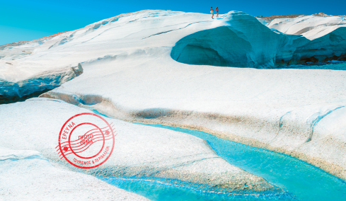 Τι τουρισμό θέλουμε; Οκτώ ειδικοί μιλούν: «Σταματήστε να δίνετε άδειες που θα κάνουν την Ελλάδα Costa del Sol»