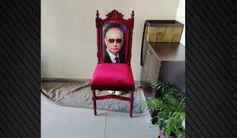 «Είμαστε δύο αυτοδημιούργητοι επιχειρηματίες με αγώνα ζωής»: Τι είπαν στις απολογίες τους Πρόεδρος και Πούτιν για τα λαθραία τσιγάρα