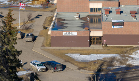 Επίθεση σε σχολείο στον Καναδά: 18χρονη τρανς η δράστης, ανάμεσα στους οκτώ νεκρούς και η μητέρα της
