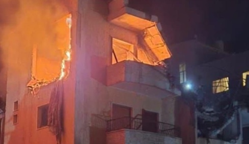 Δέκα νεκροί από ισραηλινά πλήγματα στον Λίβανο, στο στόχαστρο θέσεις της Χεζμπολάχ και κέντρο της Χαμάς 