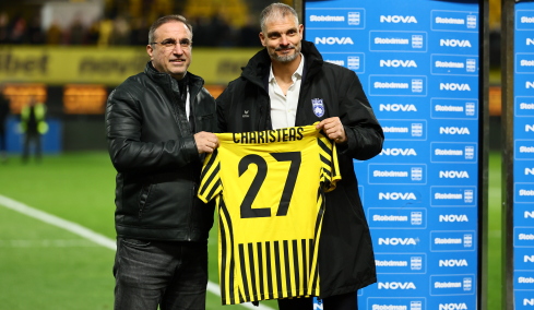 Επέστρεψε στο «Κλεάνθης Βικελίδης» ο Άγγελος Χαριστέας: Τιμήθηκε από την ομάδα του Άρη, φωτογραφίες