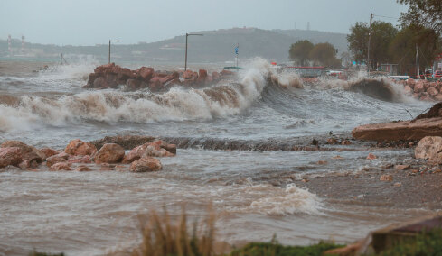 O πιο περίεργος χειμώνας: 60% περισσότερες κατολισθήσεις, οι θάλασσες βγήκαν στη στεριά και η λειψυδρία συνεχίζεται