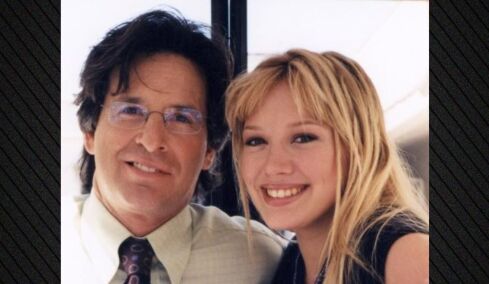 Ρόμπερτ Καραντάιν: Η Χίλαρι Νταφ αποχαιρετά τον τηλεοπτικό της πατέρα