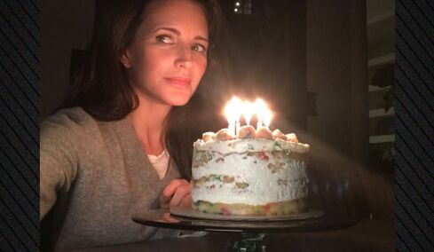 Κριστίν Ντέιβις για τα 61α γενέθλιά της: Ευγνώμων που απολαμβάνω αυτή την υπέροχη ζωή