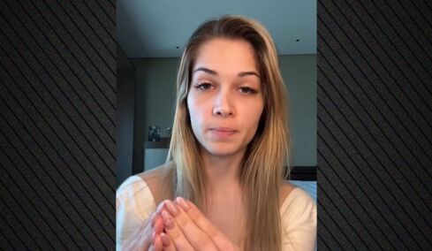 Εγκλωβισμένη στο Ντουμπάι η σύντροφος του Φειδία Παναγιώτου: Είμαστε πραγματικά απελπισμένοι, δήλωσε