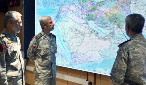 Ιράν μετά τον βομβαρδισμό της νήσου Χαργκ: «Θα μετατρέψουμε σε στάχτες τις πετρελαϊκές εγκαταστάσεις των ΗΠΑ στη Μέση Ανατολή» 