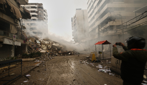 Καταστρέψαμε αρχηγεία της Χεσμπολά στη Βηρυτό, λέει το Ισραήλ, νέο κύμα βομβαρδισμών στο Τελ Αβίβ από την Τεχεράνη