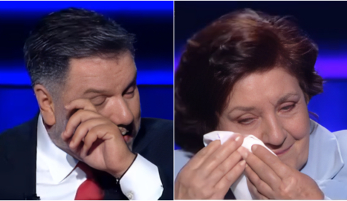 Γρηγόρης Αρναούτογλου: Συγκίνηση στον «Εκατομμυριούχο»  - Όσοι είστε σπίτι δώστε μια αγκαλιά και ένα φιλί στις μαμάδες σας