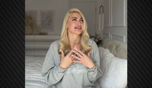 Ξέσπασε σε κλάματα η Τούνη μετά την προβολή του revenge porn στο δικαστήριο: Δεν μπορώ να διανοηθώ το πόσο πόνο έχω περάσει