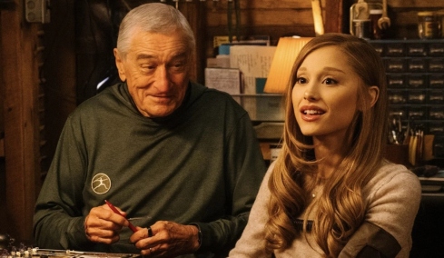 Κυκλοφόρησε το τρέιλερ της ταινίας «Focker In-Law», η Αριάνα Γκράντε συναντά τους Ρόμπερτ Ντε Νίρο και Μπεν Στίλερ