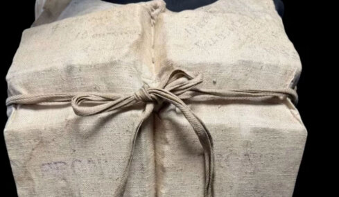 Τιτανικός: Σωσίβιο επιζώντα βγαίνει σε δημοπρασία - Η αξία του μπορεί να ξεπεράσει τις 500.000 ευρώ
