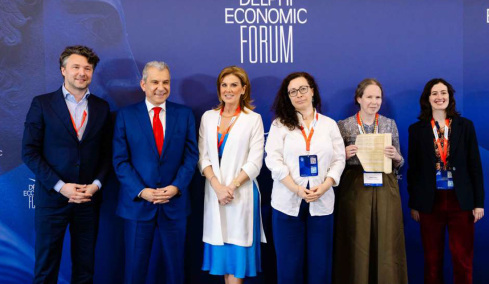  Η Αρχαία Ελληνική Γλώσσα ως Παγκόσμια Κληρονομιά συζητήθηκε στο Οικονομικό Φόρουμ των Δελφών