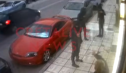 Στα χέρια της ΕΛ.ΑΣ. και ο ανήλικος για την αιματηρή επίθεση σε μπαρ στο Ηράκλειο 
