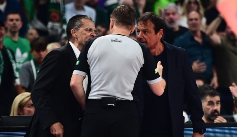 Euroleague: Τι προκάλεσε τη λογομαχία των Άταμαν και Μαρτίνεθ και αποβλήθηκαν στο Game 3 του Παναθηναϊκού με τη Βαλένθια 