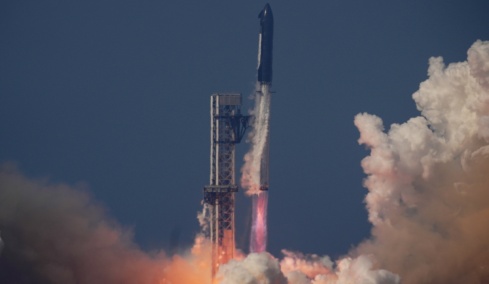 Επιτυχής δοκιμαστική πτήση για το νέο Starship V3 του Έλον Μασκ, δείτε βίντεο
