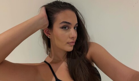 Βικτώρια Δέλλα: Οι νέες φωτογραφίες της στο Instagram και το σχόλιο «η Γωγώ Μαστροκώστα μελαχρινή»