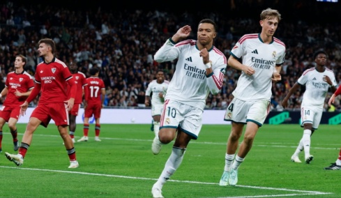Ρεάλ Μαδρίτης – Σεβίλλη 4-1: «Καθάρισε» με δύο γκολ ο Εμπαπέ, στο -6 από την Μπαρτσελόνα πριν από το Clasico, δείτε τα γκολ
