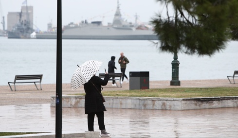 Νέο δελτίο επικίνδυνων καιρικών φαινομένων για ισχυρές καταιγίδες σε 9 περιοχές σήμερα, που υπάρχει «κόκκινος συναγερμός» για την 28η Οκτωβρίου 