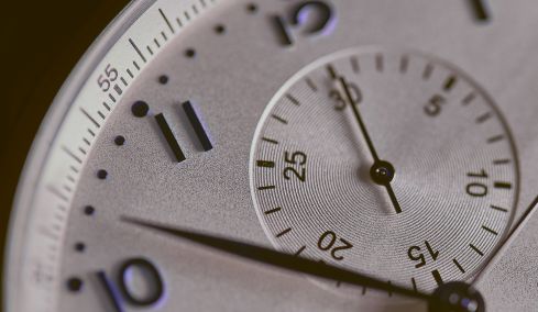 Αλλαγή ώρας 2026: Γυρίζουμε τους δείκτες των ρολογιών μια ώρα μπροστά τα ξημερώματα της Κυριακής