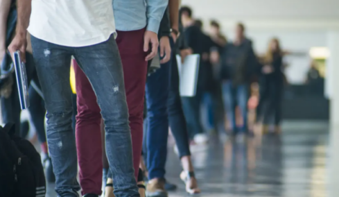 ΕΛΣΤΑΤ: Υποχώρησε στο 8,2% η ανεργία τον Νοέμβριο 2025 