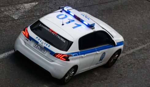 Συνελήφθη 20χρονη μέλος σπείρας που εξαπατούσε πολίτες με δήθεν καταγραφές κοσμημάτων