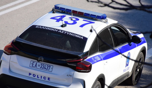 Πάτρα: Ανήλικος σκαρφάλωσε από λούκι σε διαμέρισμα ηλικιωμένης και έκλεψε κοσμήματα αξίας 3.000 ευρώ