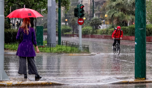 Έκτακτο δελτίο καιρού από την ΕΜΥ: Έρχονται ισχυρές βροχές και καταιγίδες - Οι 6 περιοχές που θα πλήξει η κακοκαιρία

