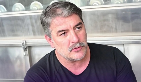 Κύριε Μπισμπίκη το Raptor δε γλιστράει μόνο του