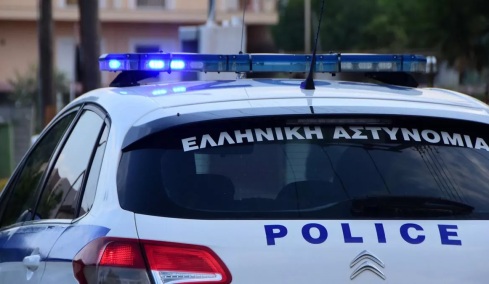 Είναι νόμιμη η μεταφορά της Δέσποινας Βανδή με το περιπολικό;