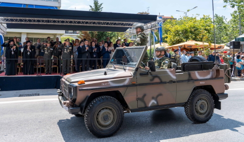 Τι θα γίνει με τα Mercedes και τα Steyr του Στρατού;