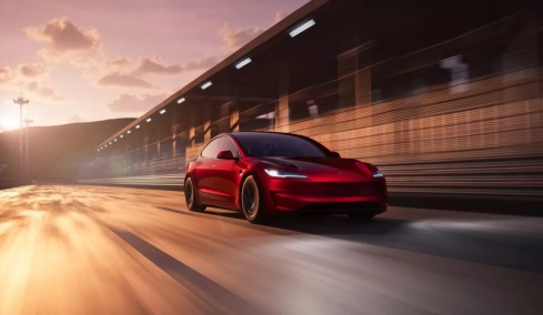 Πιο φθηνό από ποτέ το Tesla Model 3 στην Ελλάδα - Πτώση 13.000 ευρώ!