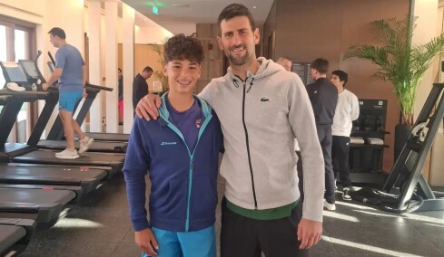 Ραφαήλ Παγώνης: Προπόνηση - όνειρο με τον Νόβακ Τζόκοβιτς στη Βουλιαγμένη
