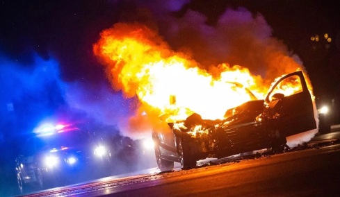 Ηλεκτρικό το αυτοκίνητο που κάηκε στην παραλιακή;