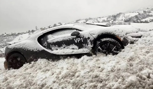 Χιονιάς και στην Αττική