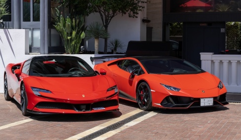 Ο Έλληνας εφοπλιστής που πούλησε όλες τις Ferrari και τις Lamborghini του