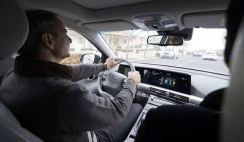 Πόσο κοστίζει το αυτοκίνητο του Κυριάκου Μητσοτάκη και των άλλων ηγετών;