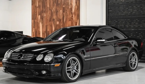 Ποιος έδωσε 293.000 ευρώ για μια Mercedes του 2005;