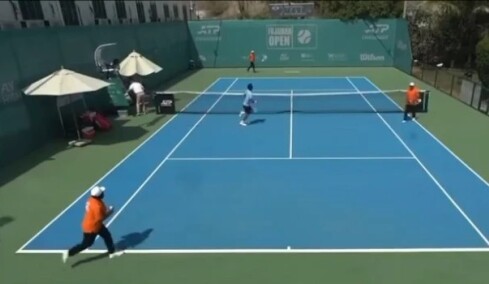 Πανικός σε τουρνουά στα ΗΑΕ: Τενίστες εγκατέλειψαν τρέχοντας το κορτ μετά από συναγερμό για επίθεση με drones, βίντεο
