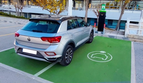 Ντου της αστυνομίας και σε supermarket...