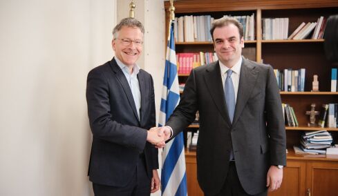 Ντάισελμπλουμ για Πιερρακάκη: Με κάνει περήφανο ότι ο Έλληνας υπουργός Οικονομικών προεδρεύει του Eurogroup