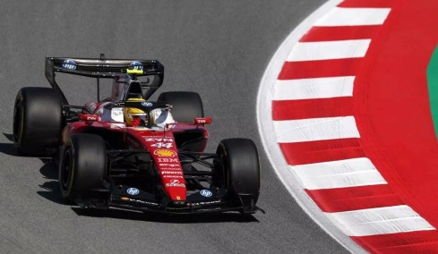 Θρίαμβος Ferrari και Χάμιλτον στην Βαρκελώνη