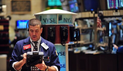 Χριστουγεννιάτικα κέρδη στη Wall Street - Ο Dow Jones σκαρφάλωσε ξανά πάνω από τις 43.000 μονάδες