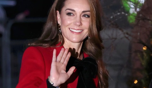 Κέιτ Μίντλετον: Το δώρο Χριστουγέννων για τη βασίλισσα που την είχε αγχώσει και γιατί τελικά πέτυχε