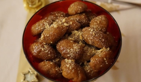 Πού θα βρείτε τα καλύτερα μελομακάρονα στην Αθήνα