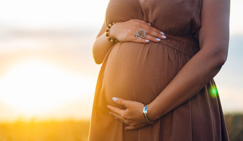 Στο μικροσκόπιο των επιστημόνων οι κίνδυνοι για εγκύους και βρέφη από την κλιματική αλλαγή