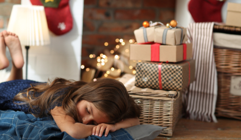 Μητέρα δεν αγόρασε καθόλου δώρα στα παιδιά της τα Χριστούγεννα, επειδή όλη τη χρονιά ήταν άτακτα