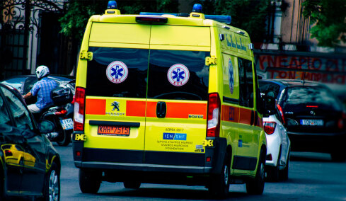 Τραγωδία στα Πατήσια: Νεκρός 52χρονος υπάλληλος του ΔΕΔΔΗΕ - «Άκουσα έναν εκκωφαντικό θόρυβο, μετά είδα ασθενοφόρο και περιπολικά»