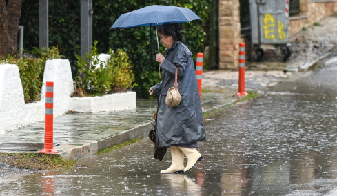 Έκτακτο δελτίο καιρού από την ΕΜΥ, έρχονται ισχυρές βροχές και καταιγίδες από αύριο - Πότε επηρεάζεται η Αττική