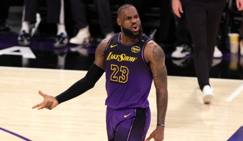 Ο Λεμπρόν έσπασε άλλο ένα ρεκόρ του Τζαμπάρ και έγραψε ιστορία